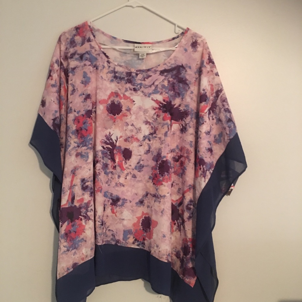 Beautiful scarf like Ava and Viv silky top